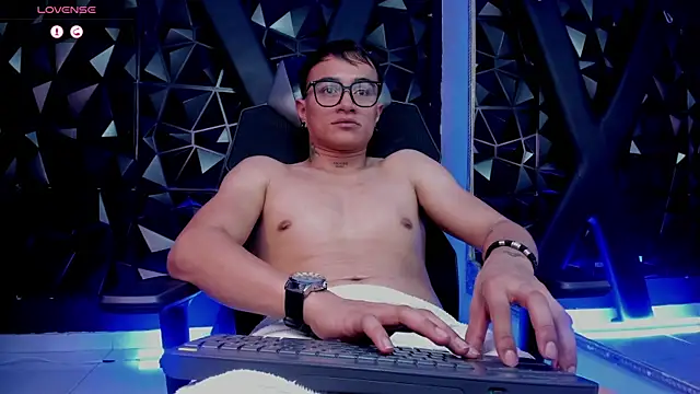 XXX chat uživo modela LiamDeeps