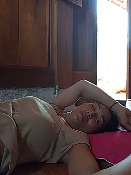 Chatroom XXX en direct de Lily-ly