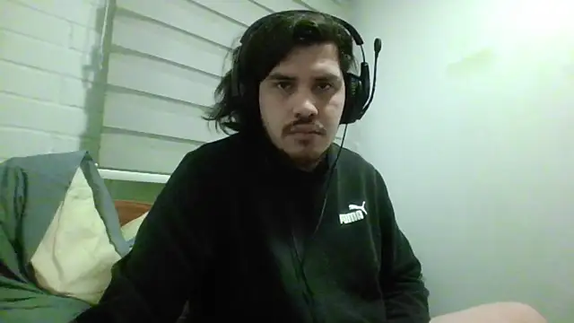 hung_weeb's Live XXX Chat