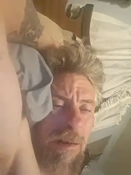 19JaSon83's Live XXX Chat