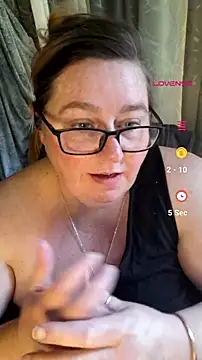 Iceprincess2bad4u XXX чат на живо