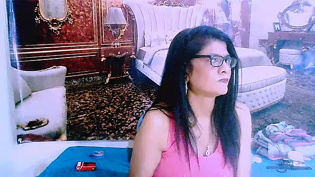 Chat XXX en directo de IndianAllure