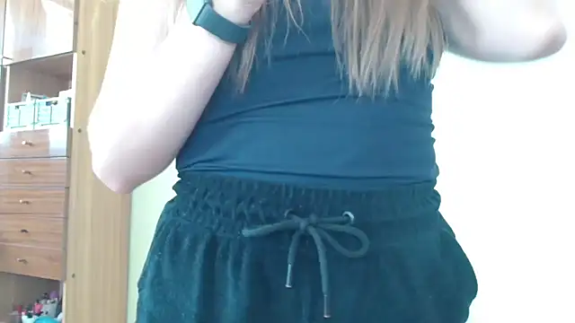 LooveELLYx Chat XXX in diretta