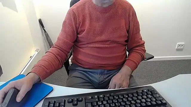 XXX chat uživo modela Buggemann