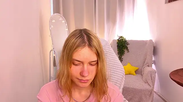 MilanaRayy Live XXX-chat