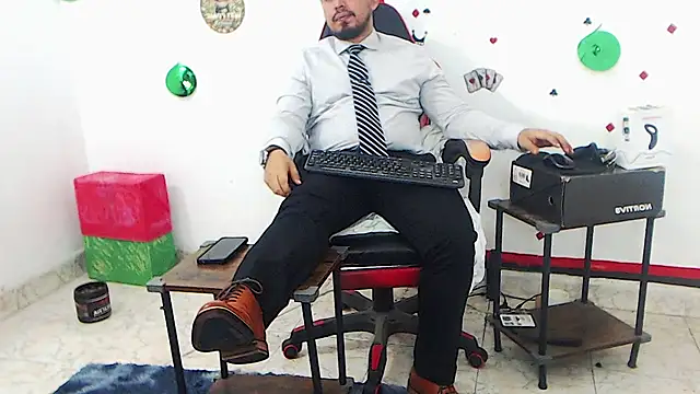 Онлайн чат XXX KalethBigDick