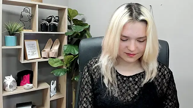 SweetLilyxo Chat XXX live