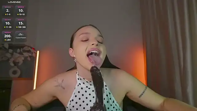 violla_sinzz Chat XXX in diretta