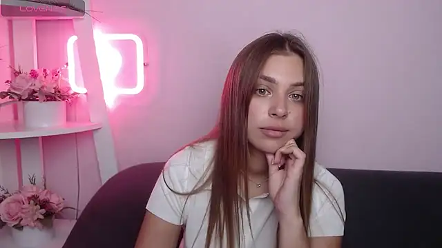 Chat +18 de MilanaAngelAs ao vivo