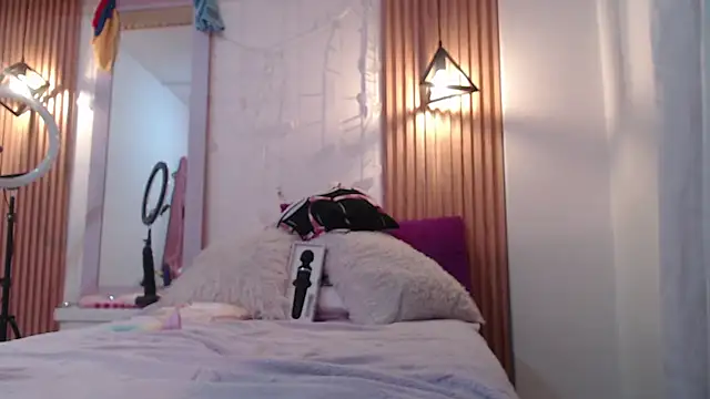 Ariasmithog Adlı Modelin Canlı XXX Sohbeti
