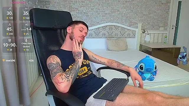XXX chat uživo modela JonahShaw