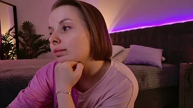 Gwen_Hilton Chat XXX in diretta