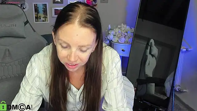 EmilyStevart's Live XXX Chat