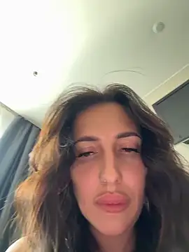 AleksandraRich Chat XXX in diretta