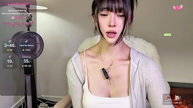 XXX chat uživo modela Avicc