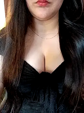 Ira_90 Adlı Modelin Canlı XXX Sohbeti