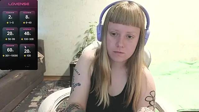 Chat XXX en directo de June_shy0