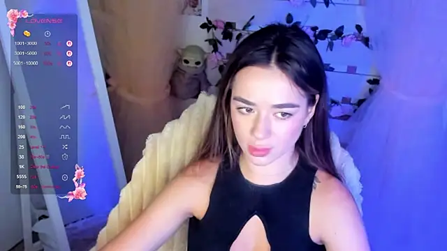 Bella_XO élő XXX-chatje