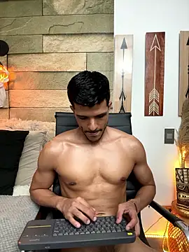 anddy_white XXX чат на живо