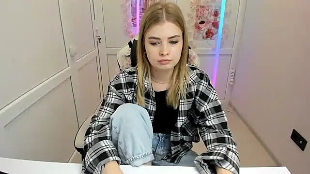 BrielleStorm XXX чат на живо