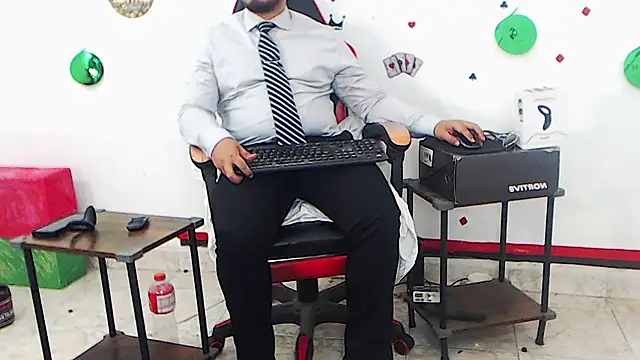 Chat +18 de KalethBigDick ao vivo