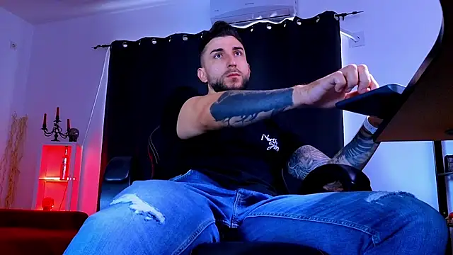 Chat XXX Live MightyAaron66