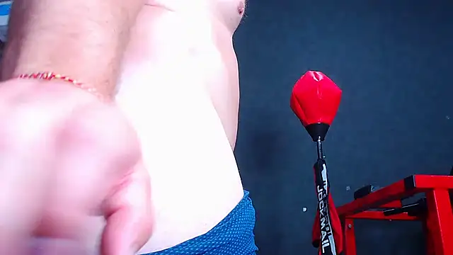 Czat XXX na żywo – muscularjohnforuX