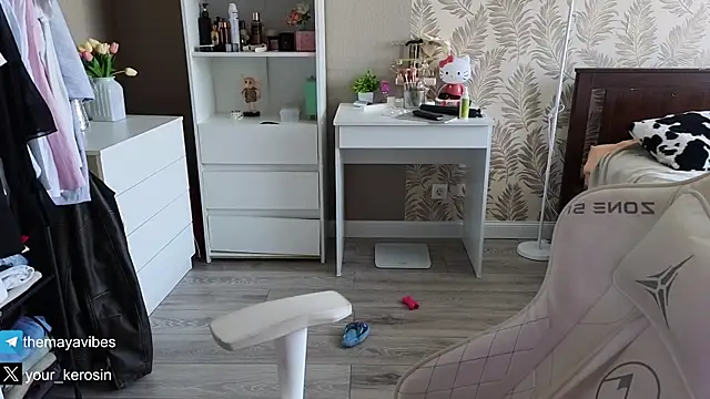 Maya_Rave Adlı Modelin Canlı XXX Sohbeti