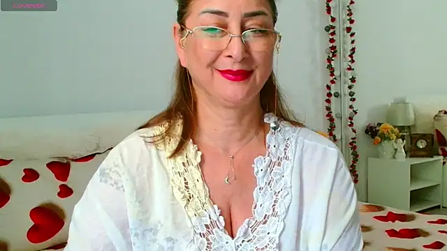 Tyana40 লাইভ XXX চ্যাট