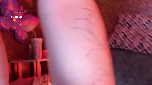 צ'אט XXX בשידור חי של Apartment28