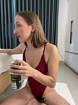 XXX chat uživo modela FlexibleDoll_