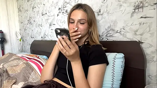 ManiacProffer live XXX chat