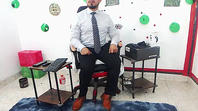 KalethBigDick Adlı Modelin Canlı XXX Sohbeti