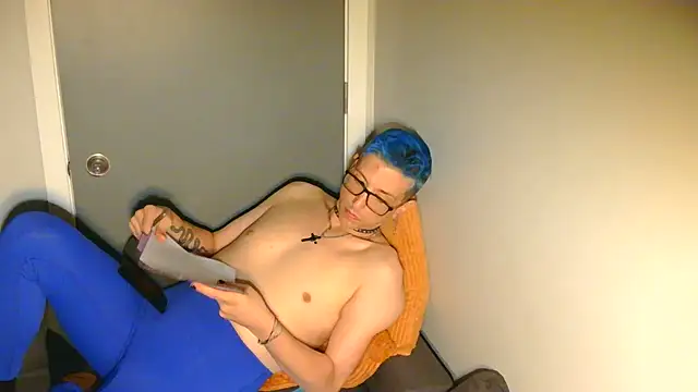 AskAveryAnything's Live XXX Chat