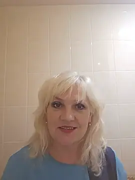 AliceStar333's Live XXX Chat