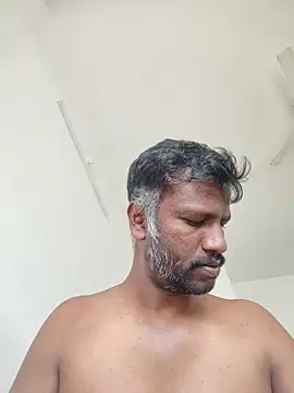 Paramkeerthi লাইভ XXX চ্যাট
