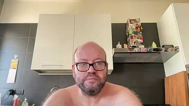 theitalianbear লাইভ XXX চ্যাট