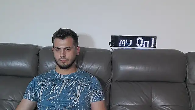 CrazyDom1 live XXX chat