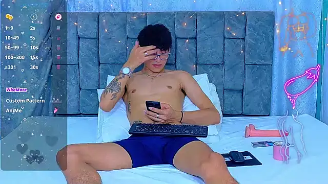 NicolasTorrezn Webbikameraesitys