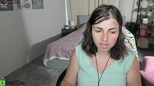 MartaEdams' Live XXX Chat