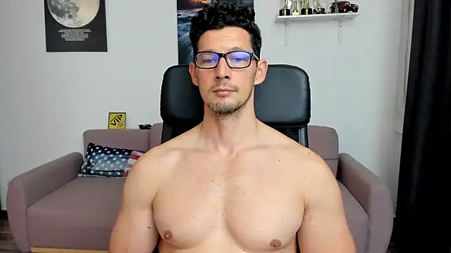 BrutusK08's Live XXX Chat