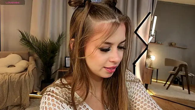 Онлайн чат XXX LollaStich