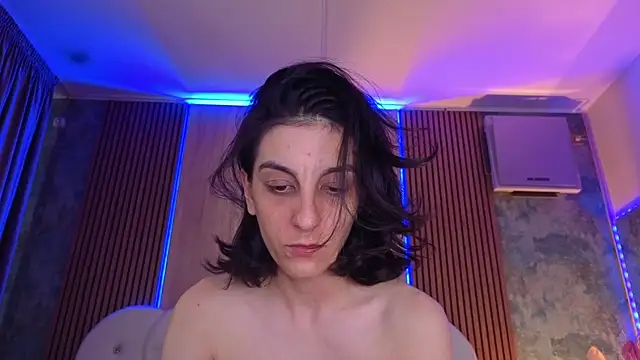 RedFlagXXX Adlı Modelin Canlı XXX Sohbeti