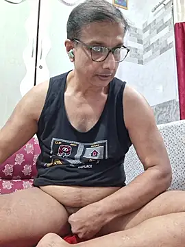 Mumbai_Fucker's Live XXX Chat