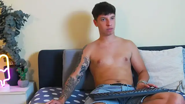 ThomasEdisonn XXX чат на живо