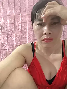 צ'אט XXX בשידור חי של juicy-milu