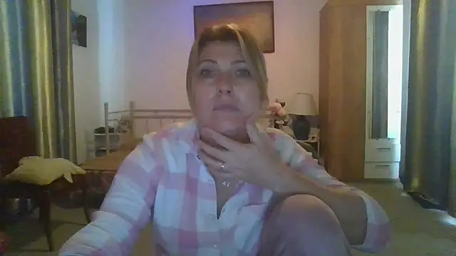 ElenaLove888n Live XXX chat