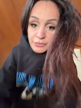 ClaireDeLunee Adlı Modelin Canlı XXX Sohbeti