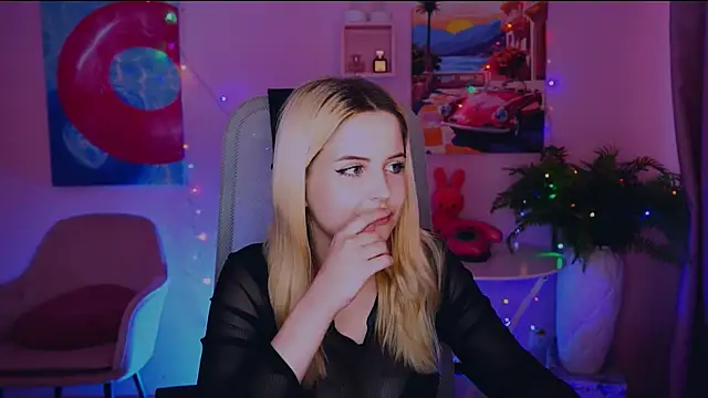 XXX chat uživo modela AliceSilvia_