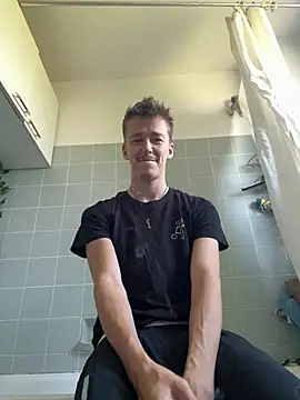 Toyjungee Live XXX-Chat
